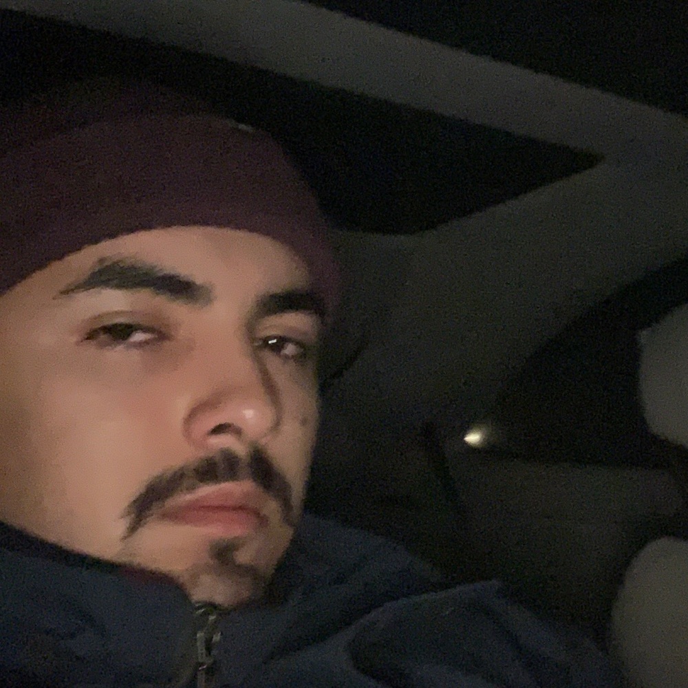 Meet your Posher, Cesar